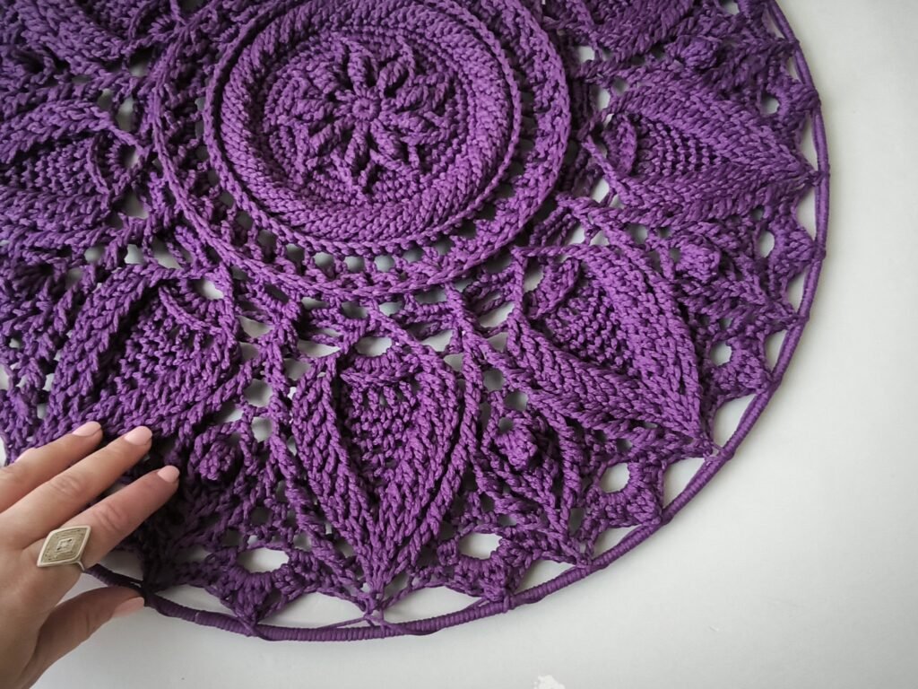Purpurinės spalvos mandala kilimas „Ulita"
